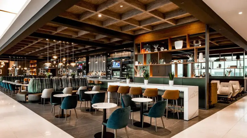 Delta Air Lines salas VIP Sky Club Aeropuerto de Atlanta vuelo vuelos rutas destino servicio aerolinea