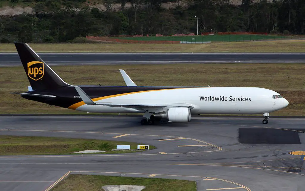 ups boeing 767 pedido aviones carga vuelos