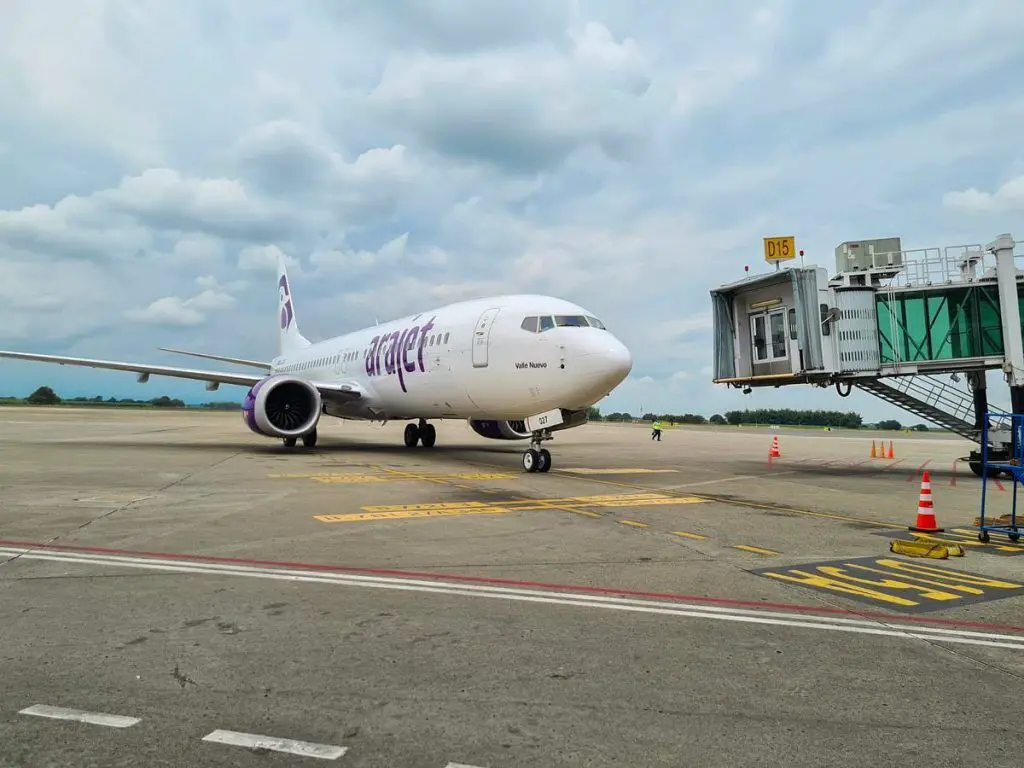 arajet vuelos quito guayaquil ruta frecuencias horarios costo vuelo directo republica dominicana ecuador