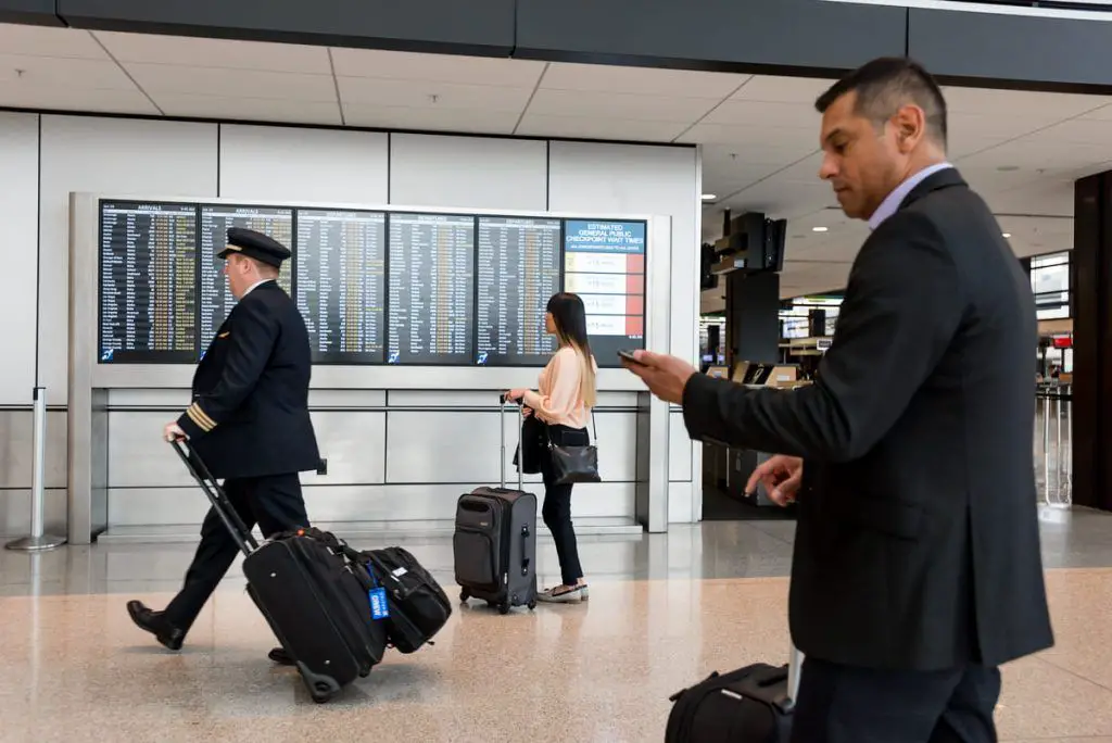 Business travelers international flights business class services