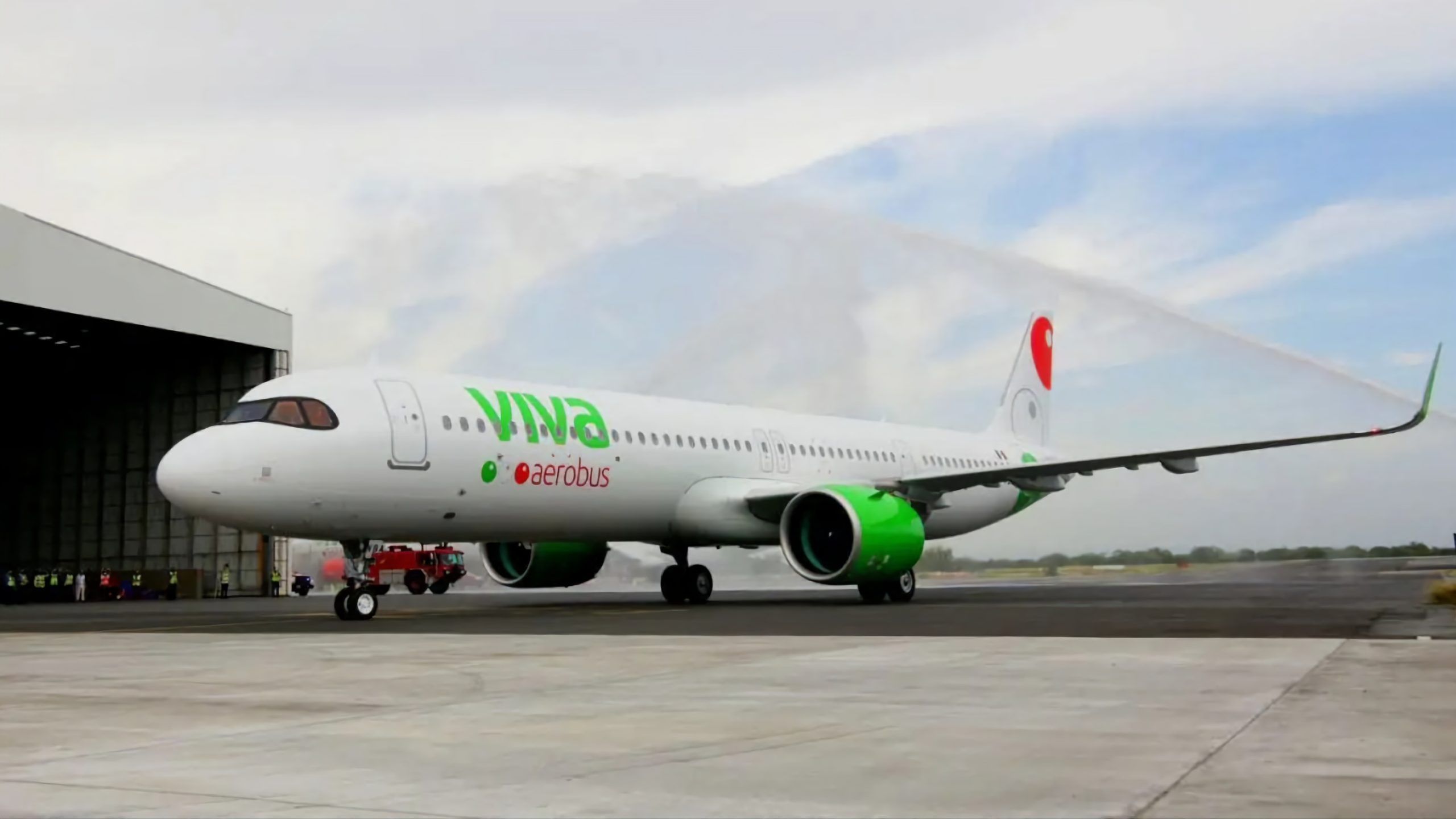 Viva Aerobus anuncia vuelos Cancún - Quito Viva Aerobus anuncia vuelos Cancún Quito ruta horarios itinerario costo precio aerolínea bajo costo valor