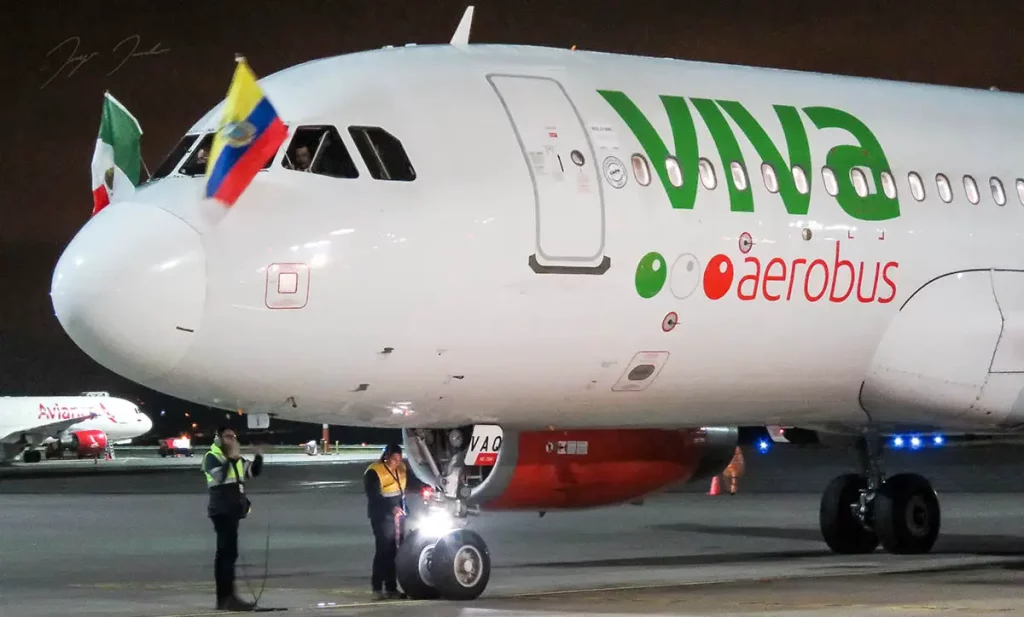 viva aerobus suspende ruta vuelos cancun quito mexico frecuencias horarios aerolinea vuelo directo