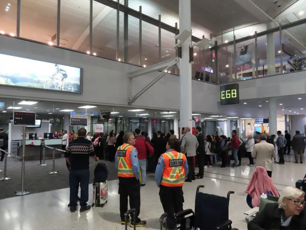 air canada rouge quito toronto como volar