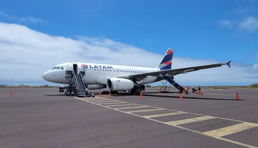 Voamos para San Cristóbal em Galápagos com a LATAM Equadorde voo serviço de experiência volamos san cristóbal vuelo galapagos latam ecuador reporte de vuelo experiencia servicio