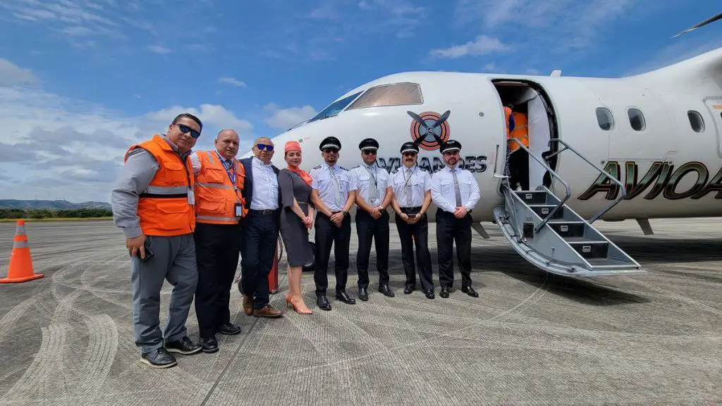 pilotos tripulante avioandes aerolinea ecuador equipo tecnico mecanicos