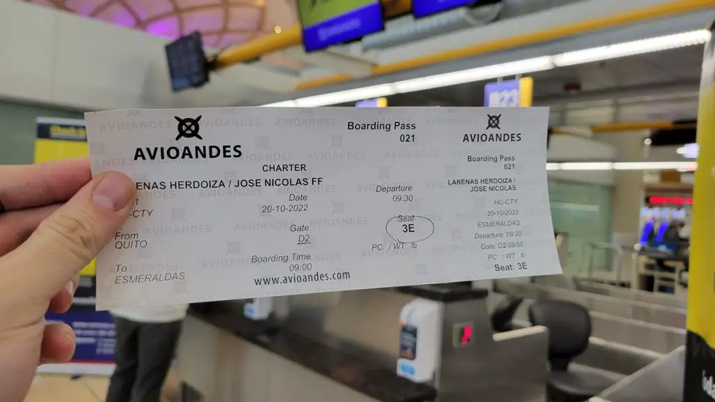 vuelo quito esmeraldas cartavia avioandes guayaquil horarios costo